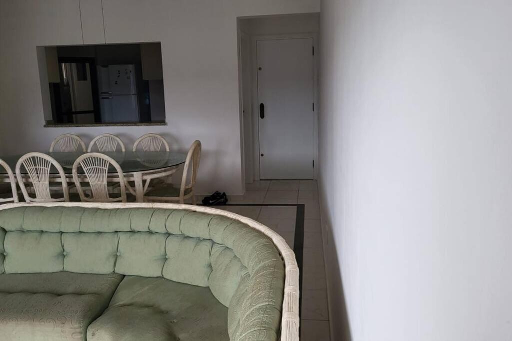 Apto Completo A 1 Quadra Da Praia Da Enseada. Guarujá Kültér fotó